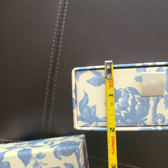 Sezane Jewelry Gift Box Set - Picture 4 of 7